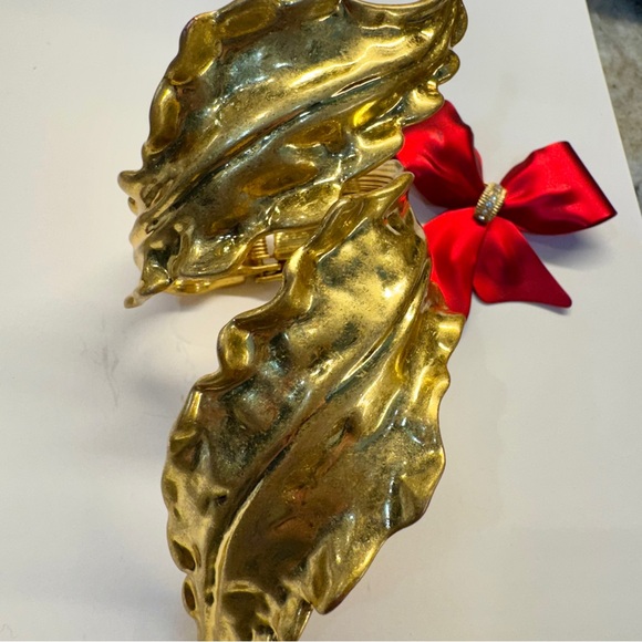 Zara Textured Gold-tone bracelet - Picture 4 of 6